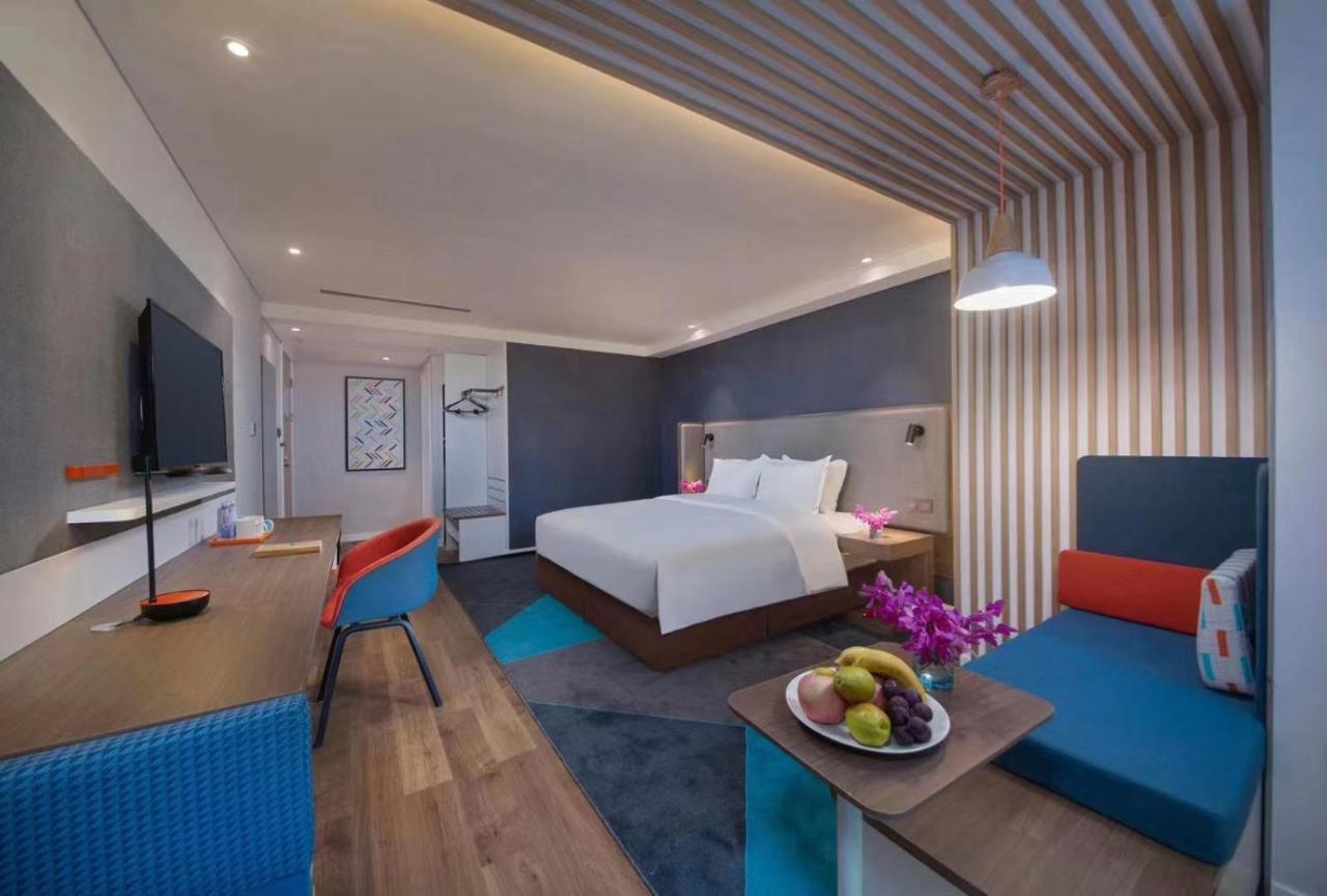Holiday Inn Express - Wuhan Optical Valley By Ihg Bagian luar foto