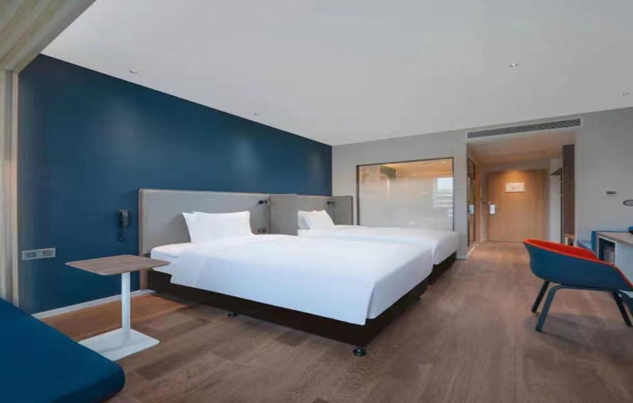 Holiday Inn Express - Wuhan Optical Valley By Ihg Bagian luar foto