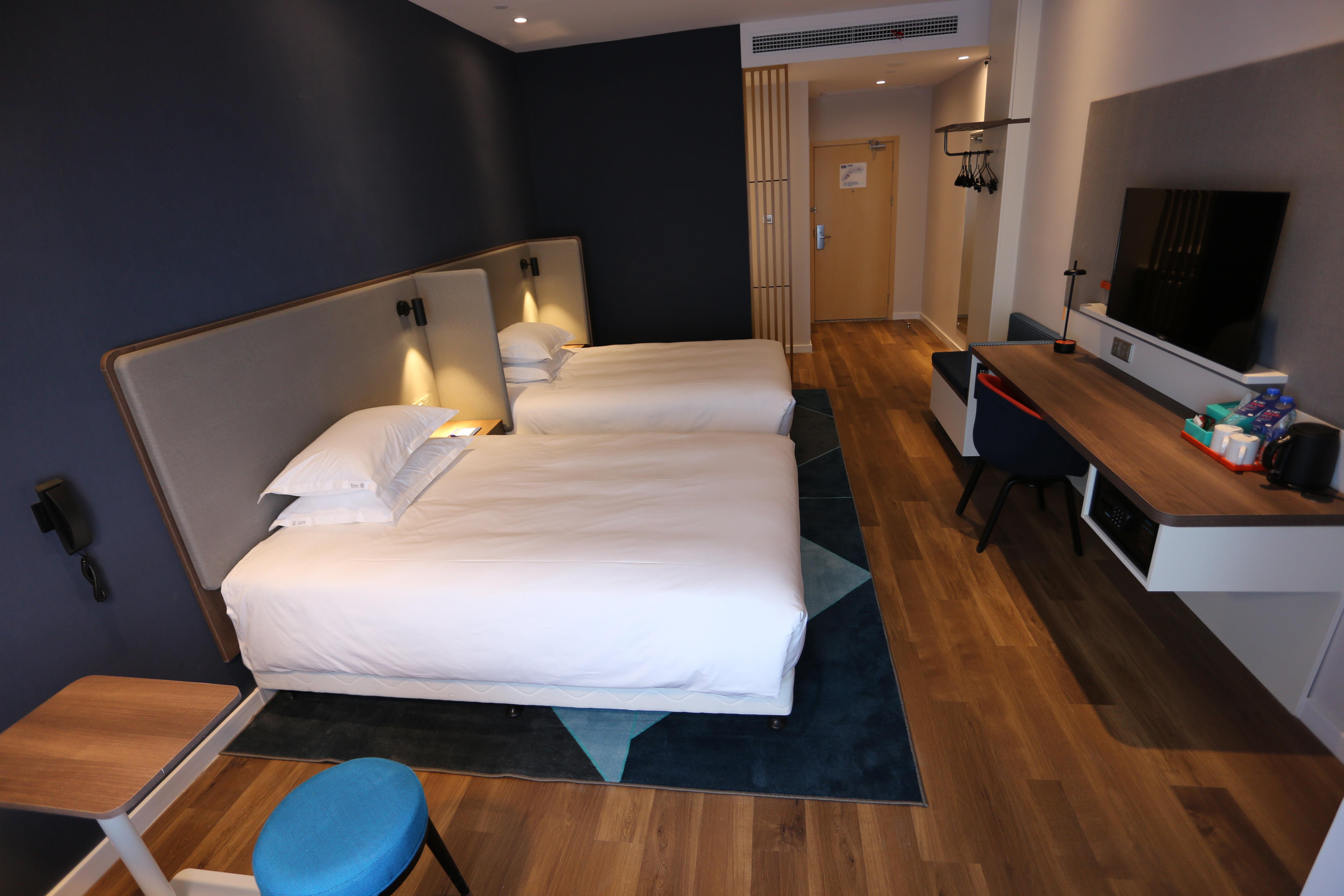 Holiday Inn Express - Wuhan Optical Valley By Ihg Bagian luar foto