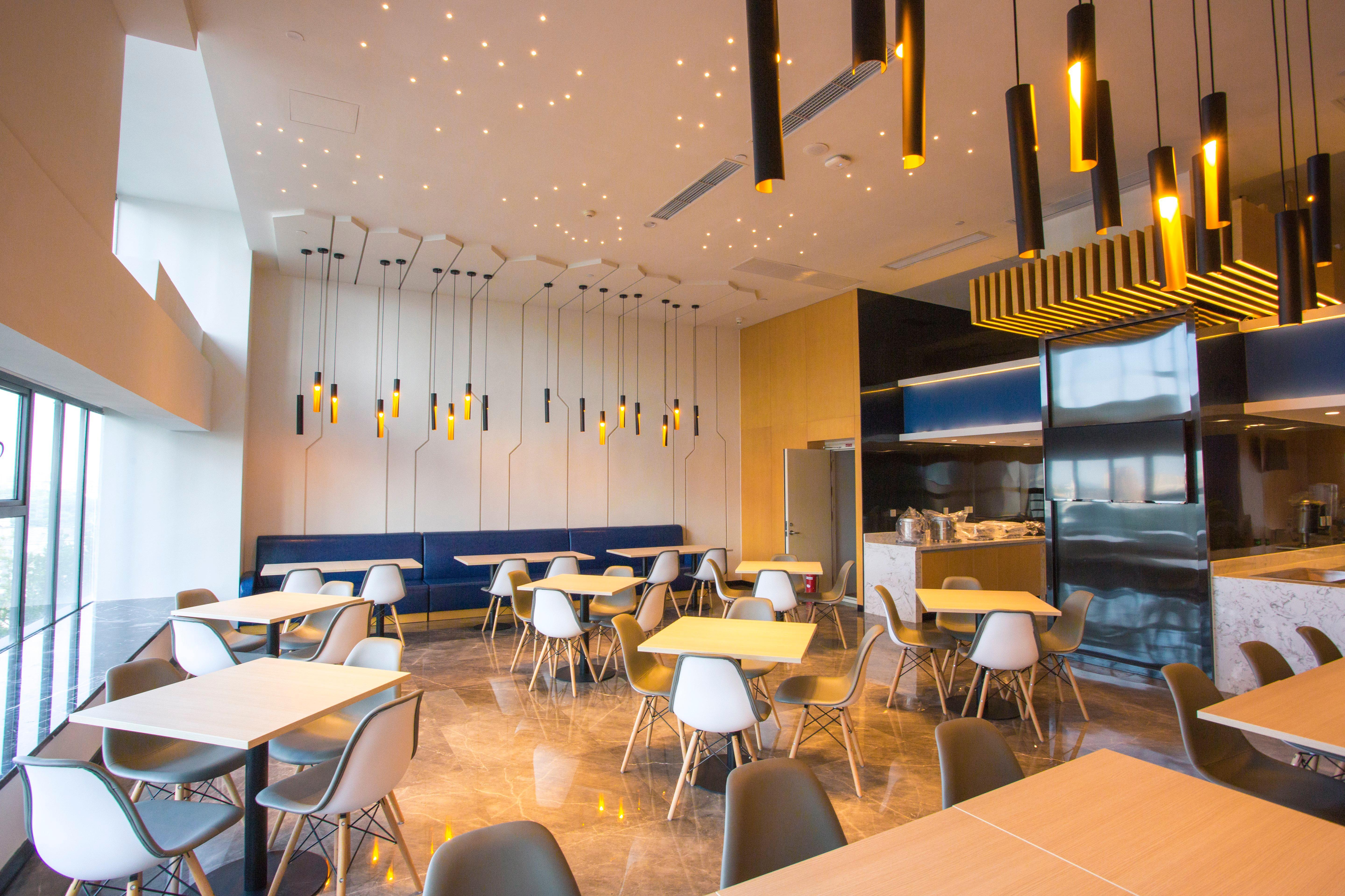 Holiday Inn Express - Wuhan Optical Valley By Ihg Bagian luar foto